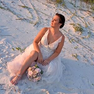 Unlisted White Lace V-Neck Wedding Dress